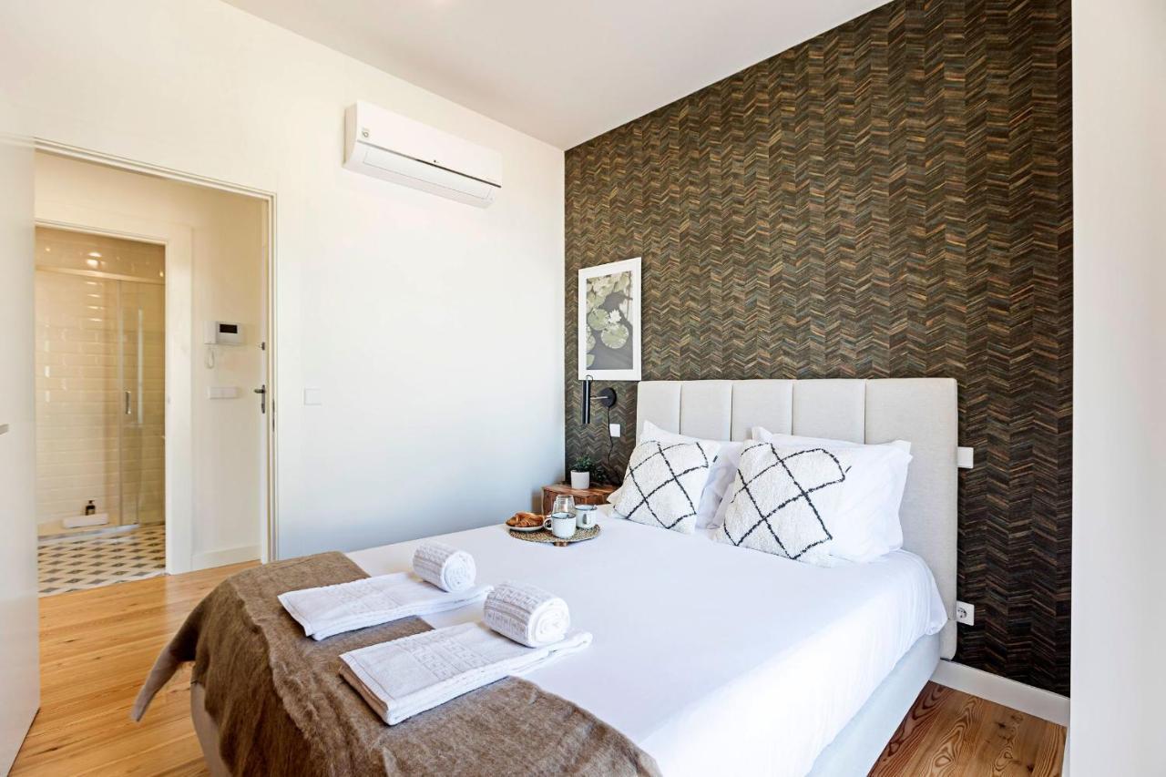 Stunning Duplex Near River By Lovelystay Porto Luaran gambar