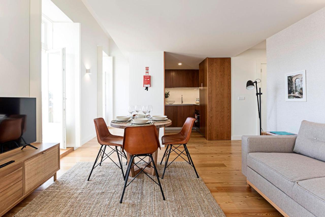 Stunning Duplex Near River By Lovelystay Porto Luaran gambar