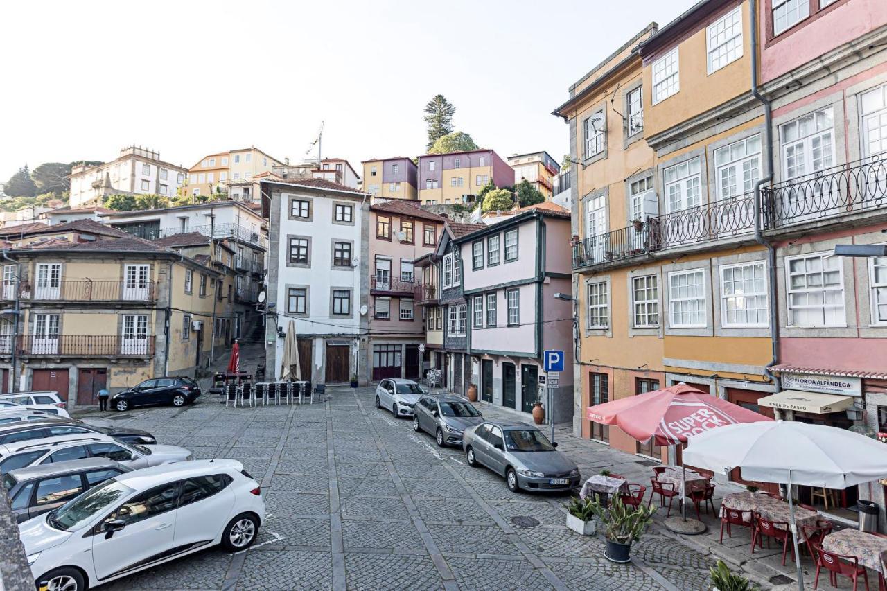 Stunning Duplex Near River By Lovelystay Porto Luaran gambar